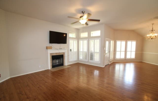 Home for sale at 220 Cordero in Cibolo, TX — photo 4