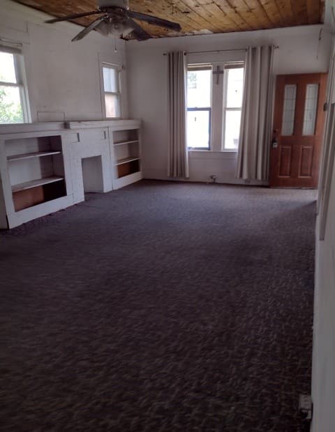 Home for sale at 914 E Grayson St in San Antonio, TX — photo 4