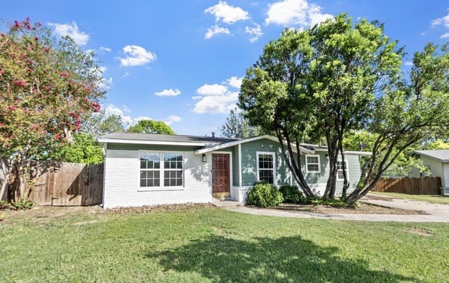 Home for sale at 6806 Bender Dr in San Antonio, TX — photo 1
