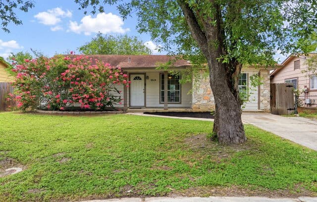 Home for sale at 5322 Stoneshire in San Antonio, TX — photo 1