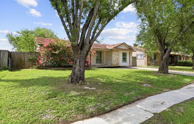 Home for sale at 5322 Stoneshire in San Antonio, TX — photo 3