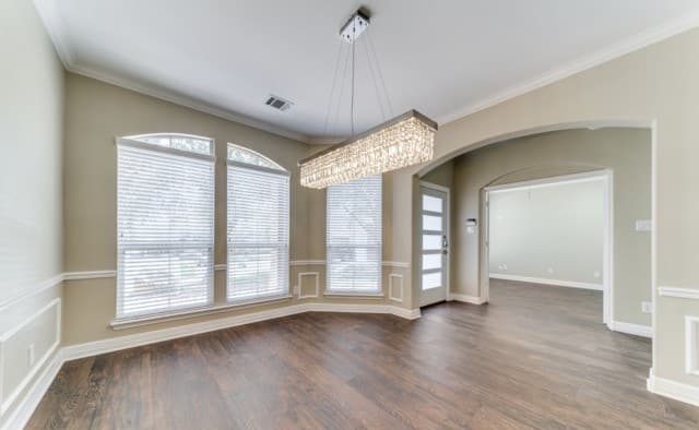 4-bedroom rental at 8603 Taylor Walk in Helotes, TX — photo 3