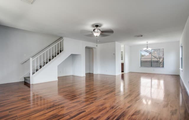 4-bedroom rental at 8026 Manderly in Converse, TX — photo 2