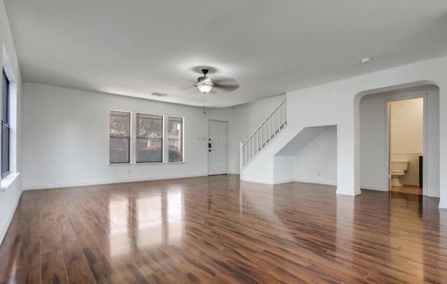 4-bedroom rental at 8026 Manderly in Converse, TX — photo 3