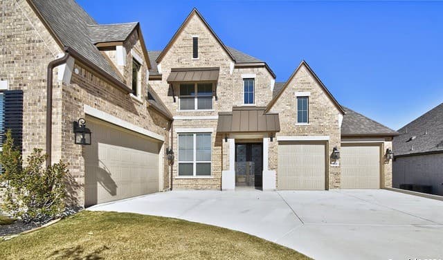4-bedroom rental at 120 Wild Rose Hill in Boerne, TX — photo 3