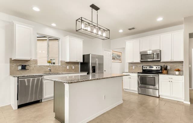 Home for sale at 7402 Derby Vis in Selma, TX — photo 4