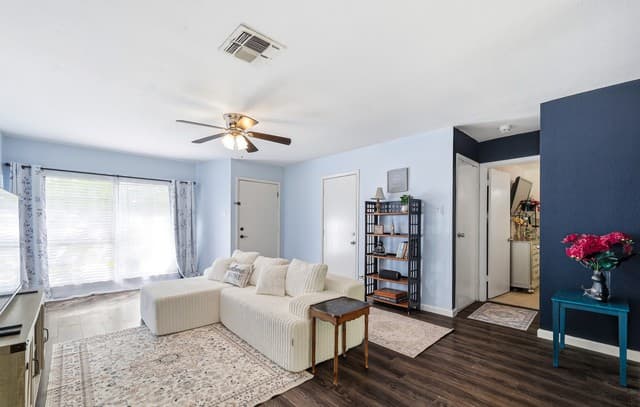 Home for sale at 5279 Charolais Dr in San Antonio, TX — photo 4