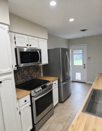 3-bedroom rental at 1107 Cerro Alto Dr in San Antonio, TX — photo 2