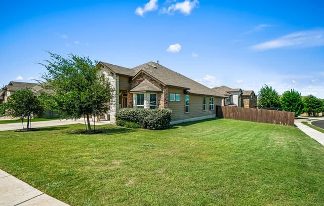 Home for sale at 508 Swift Move in Schertz, TX — photo 4