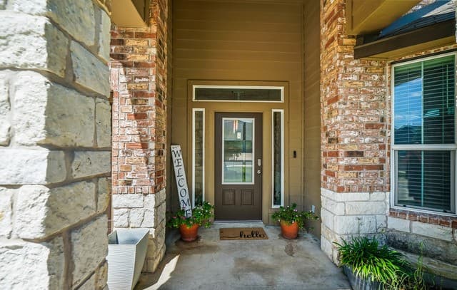 Home for sale at 508 Swift Move in Schertz, TX — photo 5