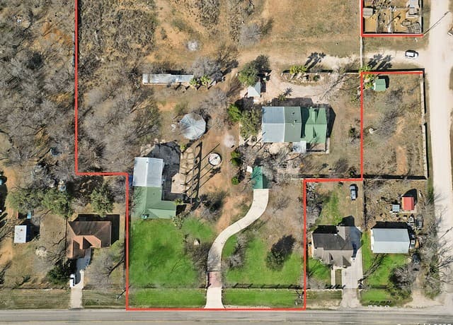 Home for sale at 2103 Fm 2790 in Lytle, TX — photo 3