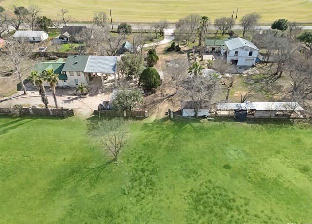 Home for sale at 2103 Fm 2790 in Lytle, TX — photo 4