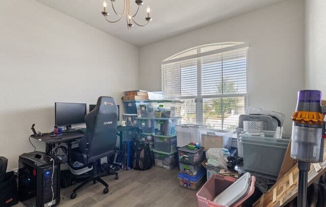 5-bedroom rental at 634 Overlook Rdg in Cibolo, TX — photo 2