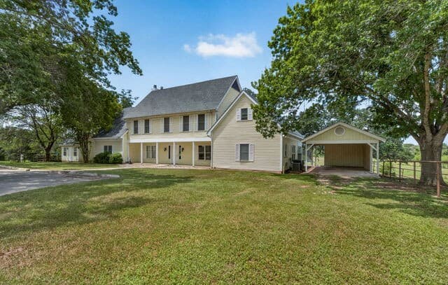 Home for sale at 2634 County Road 4713 in LaCoste, TX — photo 5