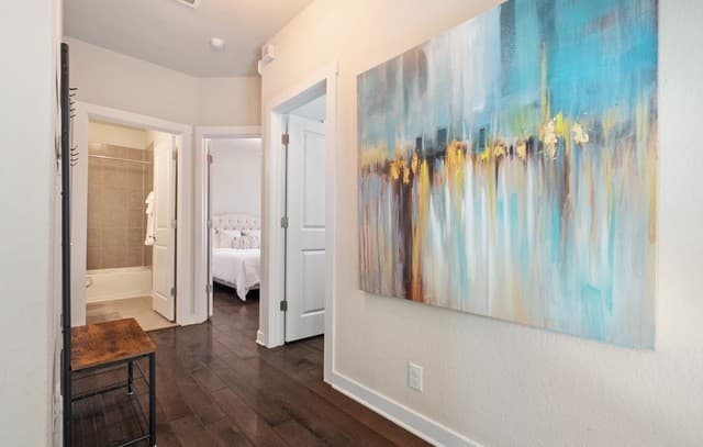 3-bedroom rental at 2009 Mccullough Ave in San Antonio, TX — photo 3
