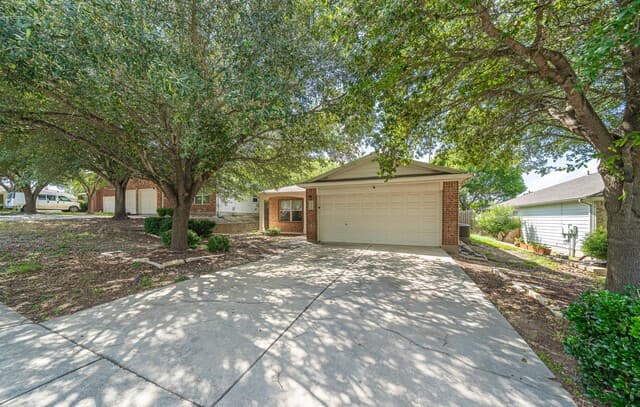 Home for sale at 6117 Portchester in Schertz, TX — photo 2