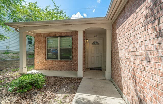 Home for sale at 6117 Portchester in Schertz, TX — photo 4