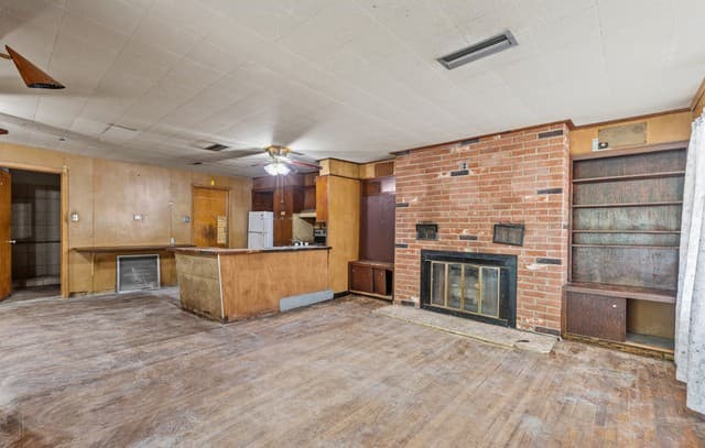Home for sale at 607 Rockwell Blvd in San Antonio, TX — photo 4