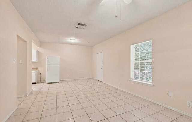 4-bedroom rental at 7607 Windsor Oaks in San Antonio TX