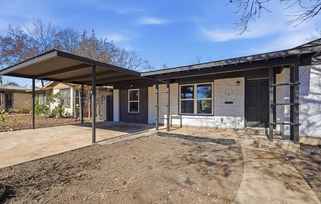 Home for sale at 121 Eland Dr in San Antonio, TX — photo 4