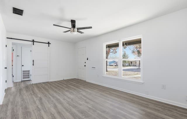 Home for sale at 121 Eland Dr in San Antonio, TX — photo 5
