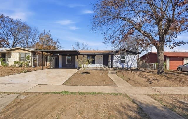3-bedroom rental at 121 Eland Dr in San Antonio, TX — photo 2