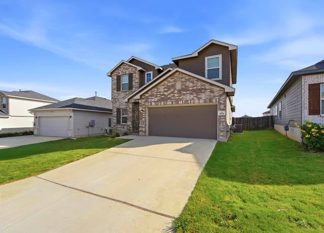 Home for sale at 8935 Hazel Birch in Elmendorf, TX — photo 2