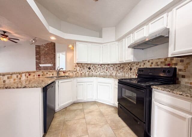 Home for sale at 6806 Raintree Frst in San Antonio, TX — photo 2