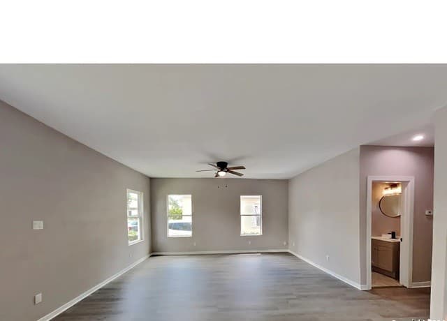 2-bedroom rental at 138 Hess St in San Antonio, TX — photo 3