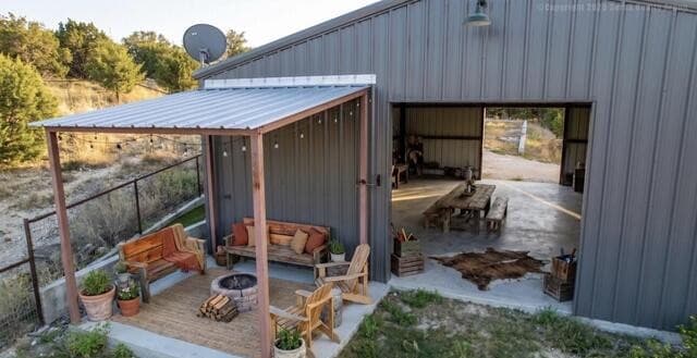 Home for sale at 239 Flat Rock Creek in Comfort, TX — photo 4