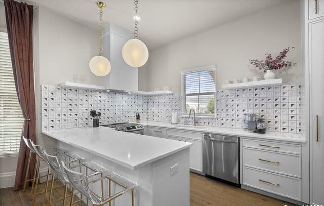 2-bedroom rental at 201 E Carson St Unit 1 in San Antonio, TX — photo 5