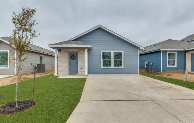 3-bedroom rental at 11715 Blasting Way in Von Ormy, TX — photo 1