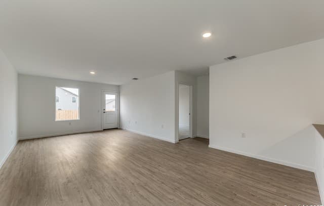 3-bedroom rental at 11715 Blasting Way in Von Ormy, TX — photo 5
