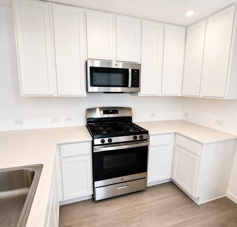 4-bedroom rental at 738 Thea Meadows in Marion, TX — photo 4