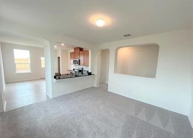 3-bedroom rental at 5651 Foppiano Loop in Converse, TX — photo 2