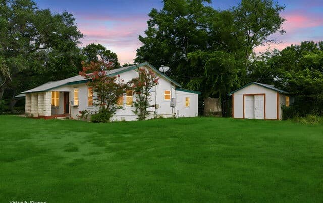 Home for sale at 13285 Antonio Dr in Helotes, TX — photo 3
