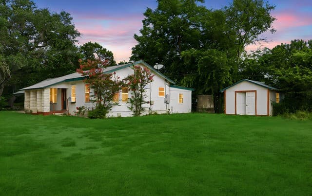 Home for sale at 13285 Antonio Dr in Helotes, TX — photo 4