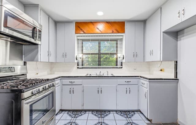 Home for sale at 131 Freiling in San Antonio, TX — photo 5