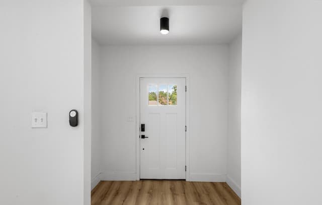 2-bedroom rental at 334 Cooper St in San Antonio, TX — photo 3