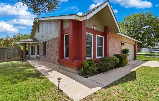 Home for sale at 14114 Clover Hl in San Antonio, TX — photo 1