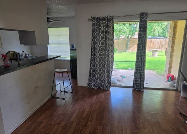 Home for sale at 4426 Jamestown in San Antonio, TX — photo 3