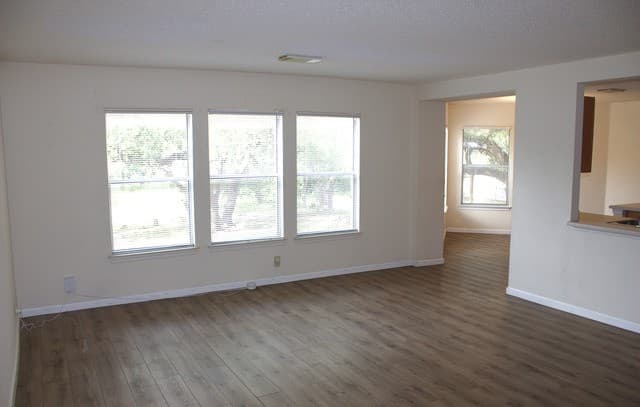Home for sale at 1830 Enero Park in San Antonio, TX — photo 3