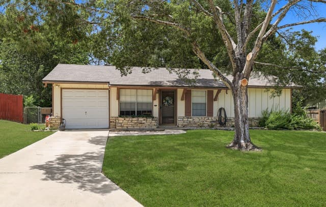 Home for sale at 7605 Marigold Trace in Live Oak, TX — photo 2