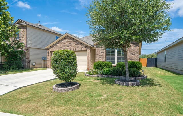 Home for sale at 7719 Blue Gulf Dr in San Antonio, TX — photo 3