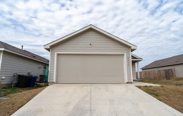 Home for sale at 4111 Imogene Ivy in San Antonio, TX — photo 3