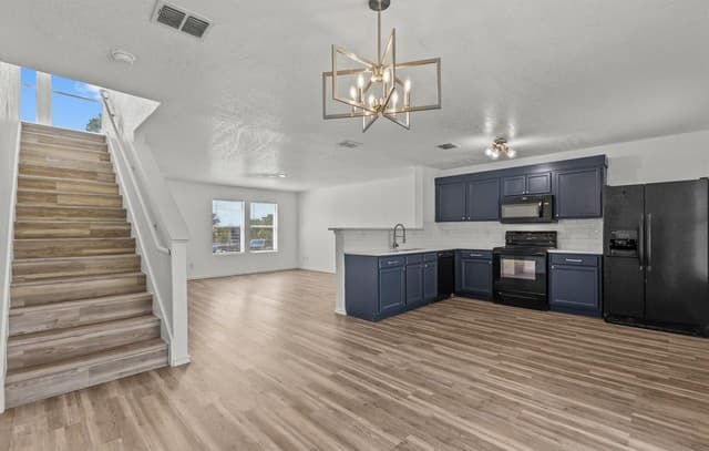Home for sale at 136 Gatewood Bay in Cibolo, TX — photo 5