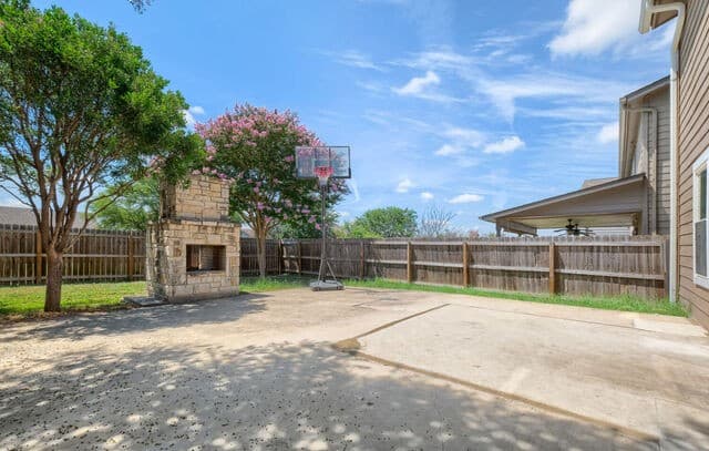 Home for sale at 249 Hinge in Cibolo, TX — photo 4
