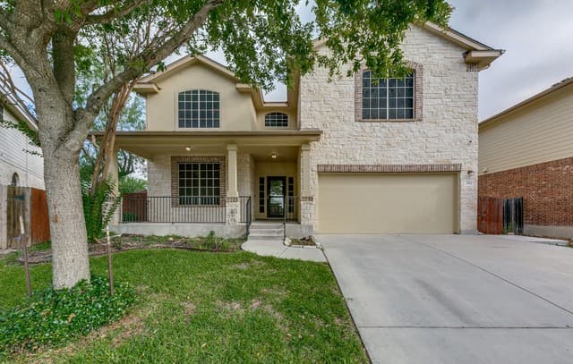 Home for sale at 302 Eglington Way in Cibolo, TX — photo 1