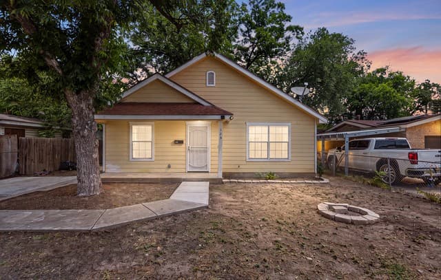 Home for sale at 123 Fran Fran St in San Antonio, TX — photo 2