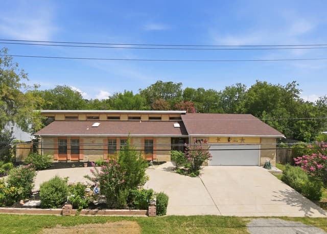 Home for sale at 10914 Link in San Antonio, TX — photo 1